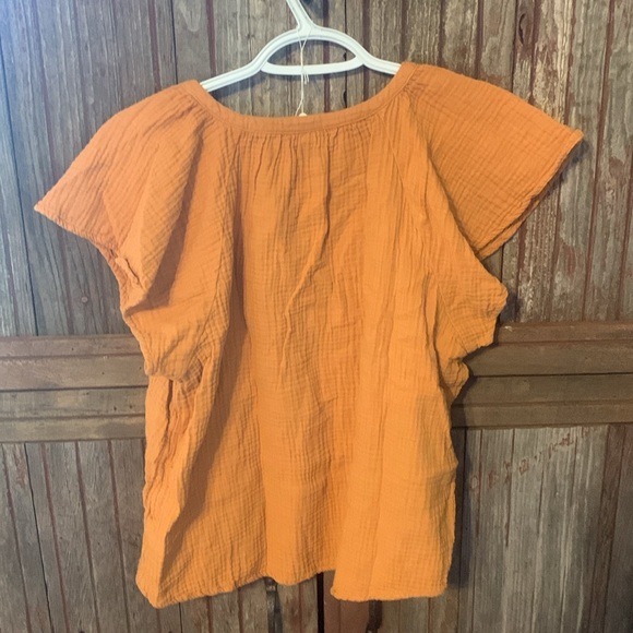 Women’s Juniors Universal Thread Gauzy Cotton Terracotta Neutral V-neck Blouse - Picture 4 of 6